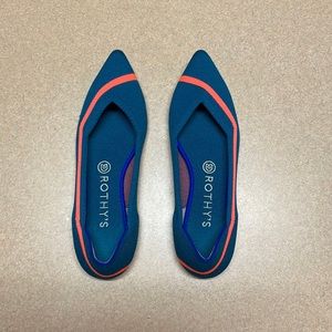 Blue with orange accent Rothy’s point, size 9